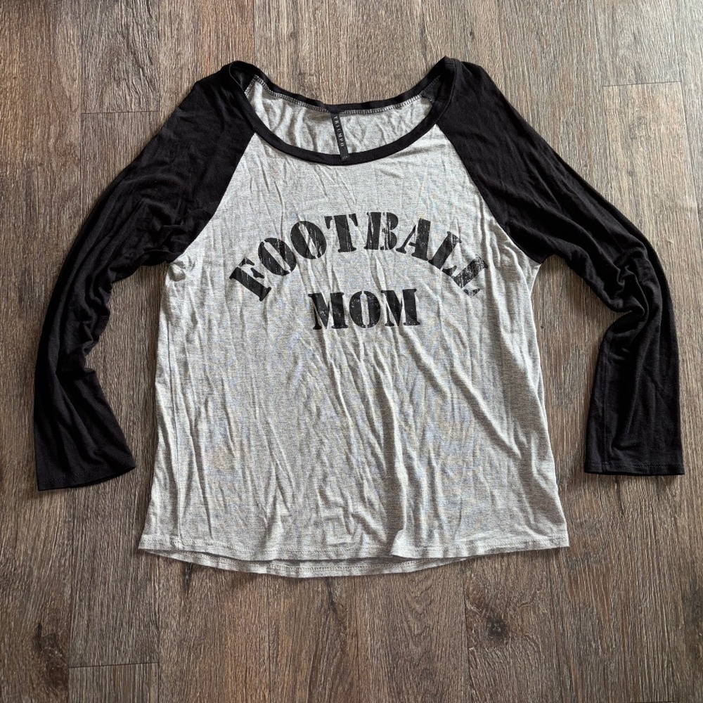 Triumph large shirt football mom so soft!